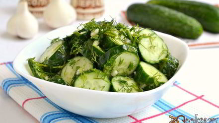 Рецепт острых малосольных огурцов за 5 минут