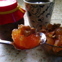 Рецепт Айвового варенья с грецкими орехами