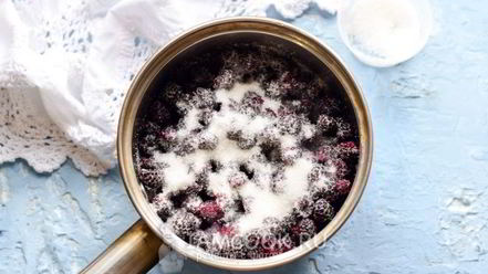 Рецепт ежевичного варенья-пятиминутки