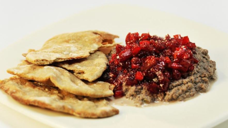 Рецепт галеты с паштетом из говяжьего сердца и вареньем из яблок