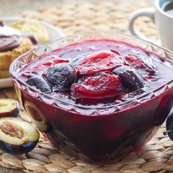 Рецепт Простого варенья из сливы