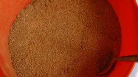 Рецепт шоколадного сливового варенья с орехами