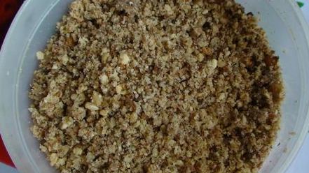 Рецепт шоколадного сливового варенья с орехами