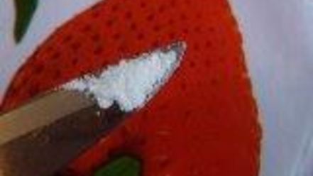 Рецепт шоколадного сливового варенья с орехами