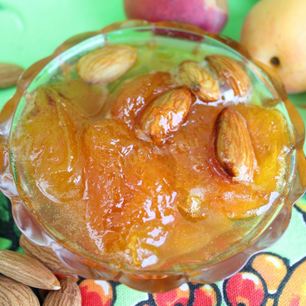 Рецепт Варенья из абрикосов без косточек с миндалем