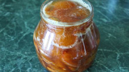 Рецепт варенья из абрикосов без косточек с миндалем