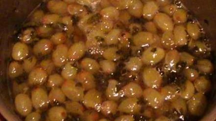 Рецепт варенья из белого винограда с мятой