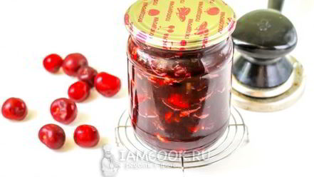 Рецепт варенья из черешни с грецким орехом