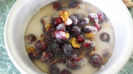 Рецепт варенья из слив с грецкими орехами по-грузински