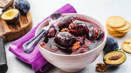 Рецепт Варенья из сливы с грецкими орехами