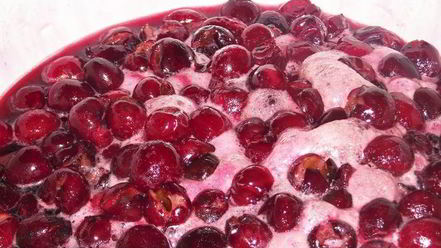 Рецепт варенья из вишни с корицей и коньяком