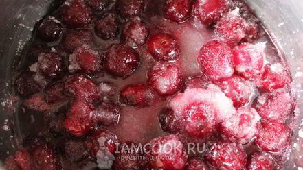 Рецепт варенья из вишни с косточками