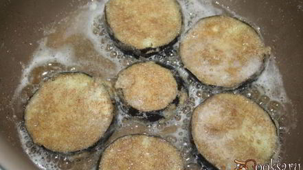 Рецепт ассорти из кабачков и баклажанов в цельнозерновой муке с чесноком и рукколой