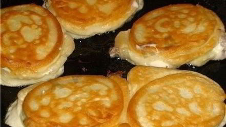 Рецепт быстрых ленивых беляшей на кефире с фаршем