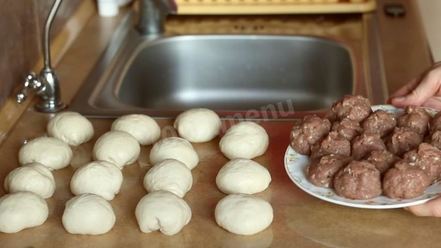 Рецепт хрустящих беляшей с мясом на дрожжевом тесте