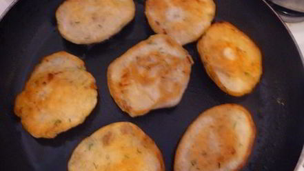 Рецепт ленивых беляшей с грибами и луком