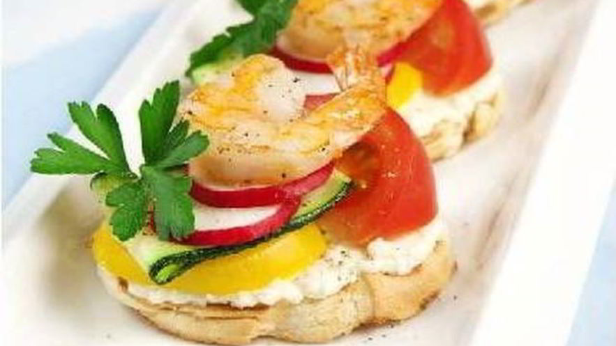 Рецепт брускетты с креветками, жаренными на гриле