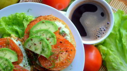 Рецепт Брускетты с авокадо