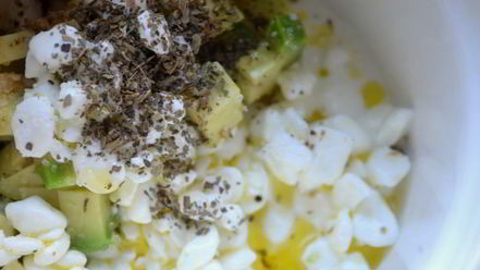 Рецепт брускетты с авокадо