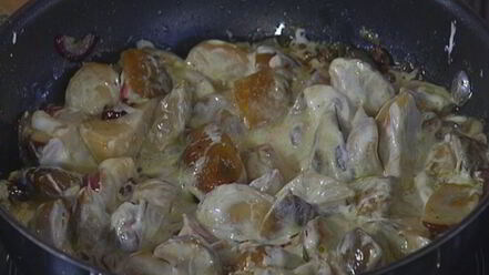 Рецепт брускетты с белыми грибами, чили и розмарином