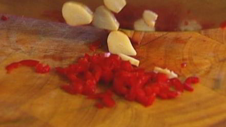 Рецепт брускетты с брокколи, чили и чесноком