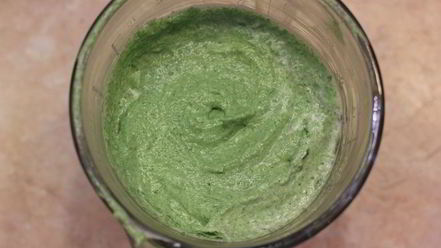 Рецепт брускетты с фасолью и яйцом пашот