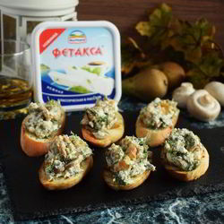 Рецепт Брускетты с грибами и грушей