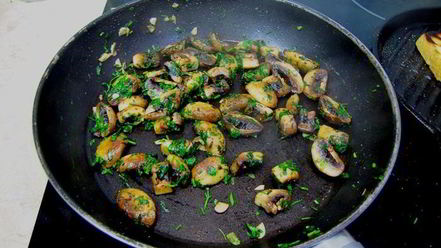 Рецепт брускетты с грибами