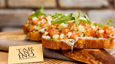 Рецепт брускетты с лососем и сливочным сыром