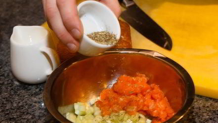 Рецепт брускетты с лососем и сливочным сыром