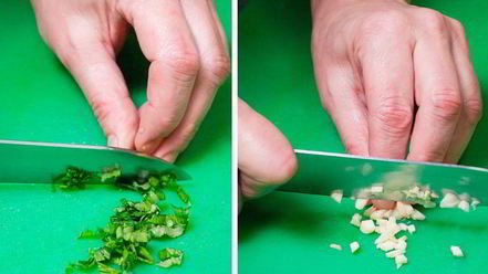 Рецепт брускетты с лососем и томатами