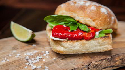 Рецепт брускетты с печеным болгарским перцем