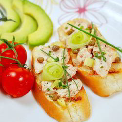 Рецепт Брускетты с печенью трески