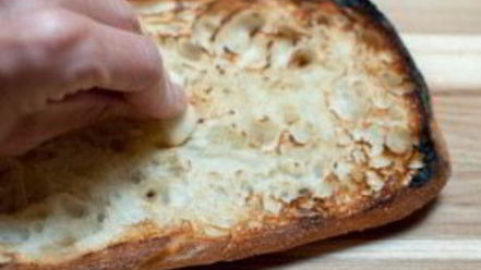 Рецепт брускетты с помидорами и базиликом