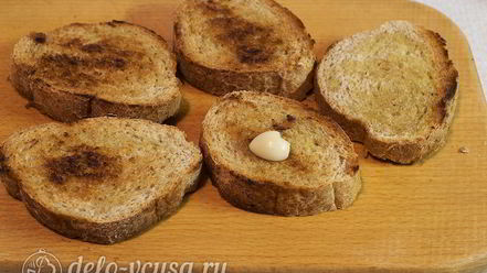 Рецепт брускетты с помидорами и чесноком