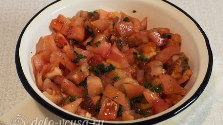 Рецепт брускетты с помидорами и чесноком