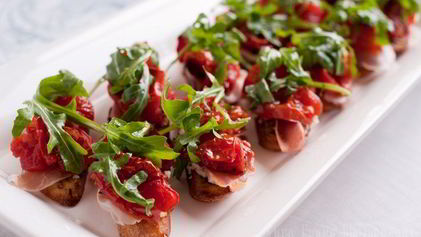 Рецепт Брускетты с прошутто