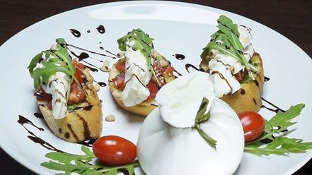 Рецепт брускетты с сыром