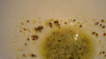 Рецепт брускетты с теплым козьим сыром и уксусно-горчичной заправкой