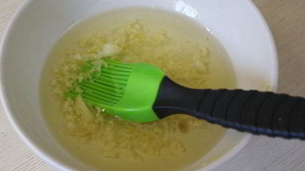 Рецепт брускетты с томатами и авокадо