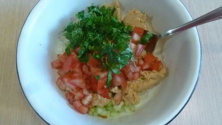 Рецепт брускетты с тунцом и сельдереем