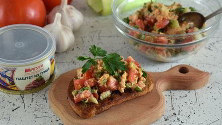 Рецепт брускетты с тунцом и сельдереем