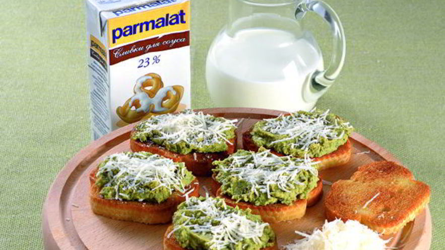 Рецепт брускетты со сливочным пюре из горошка с мятой