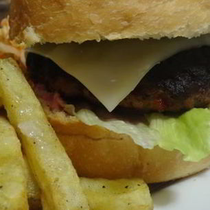 Рецепт Бургера по-кадженски с соусом из хрена и сметаны