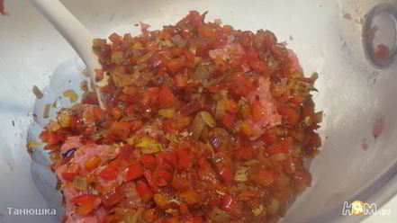 Рецепт бургера по-кадженски с соусом из хрена и сметаны