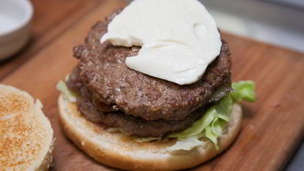 Рецепт бургера с двумя котлетами