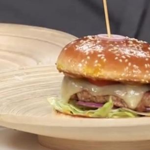 Рецепт Бургера с цесаркой и медовым соусом