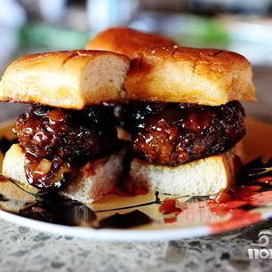 Рецепт Бургеров с мясом, виски и халапеньо