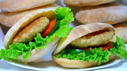 Рецепт домашних гамбургеров с куриными котлетками