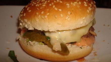 Рецепт гамбургера с грибами и белым вином